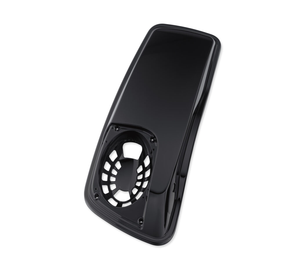 Color-Matched Saddlebag Speaker Lid
